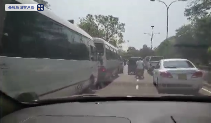 又一国度扛不住了！违约，钱都不付了！